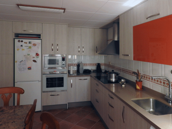 gris-y-naranja-mislata-2