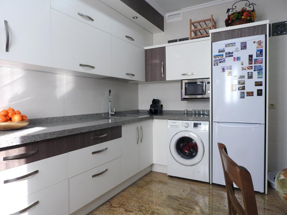 cocina-blanca-y-madera-tarazona-4